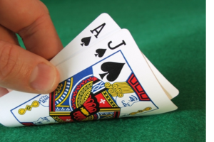 Wenn es um Blackjack-Varianten geht, liegt der Unterschied in den Karten - 52, um genau zu sein. Finden Sie ein Single-Deck-Spiel, und Ihre Gewinnchancen sind stark verbessert